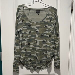 Lucky brand  Green Camouflage Star Long Sleeve Top